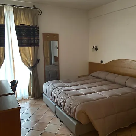 Mille Pini Ξενοδοχείο Ovindoli