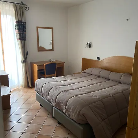 Mille Pini Ξενοδοχείο Ovindoli